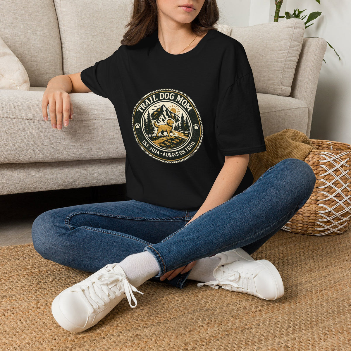 Trail dog mom  T-Shirt