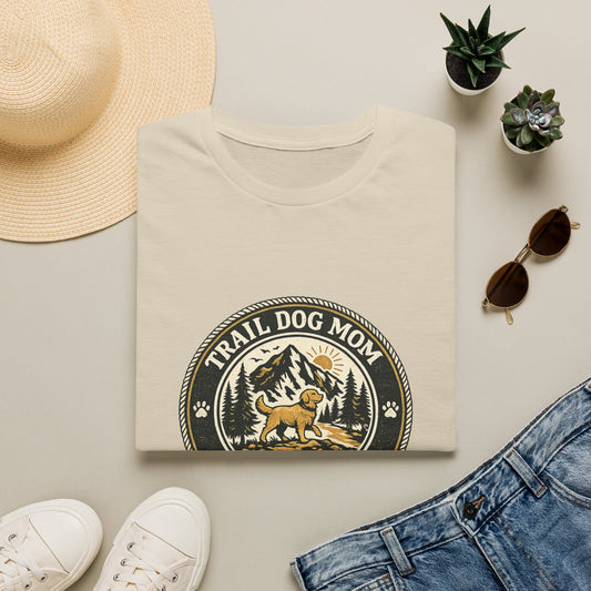 Trail dog mom  T-Shirt